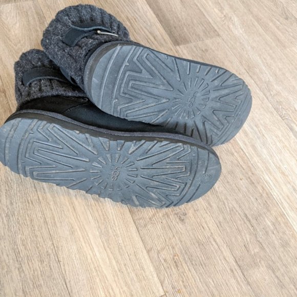 Ugg Cambridge Sweater Knit Black Buckle Boots Women Size 6 - Picture 4 of 7